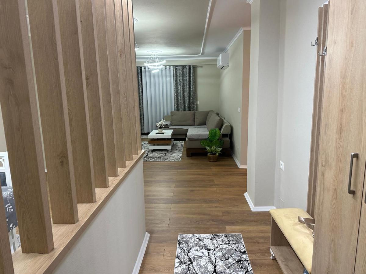 Ledio's Luxury Apartment *